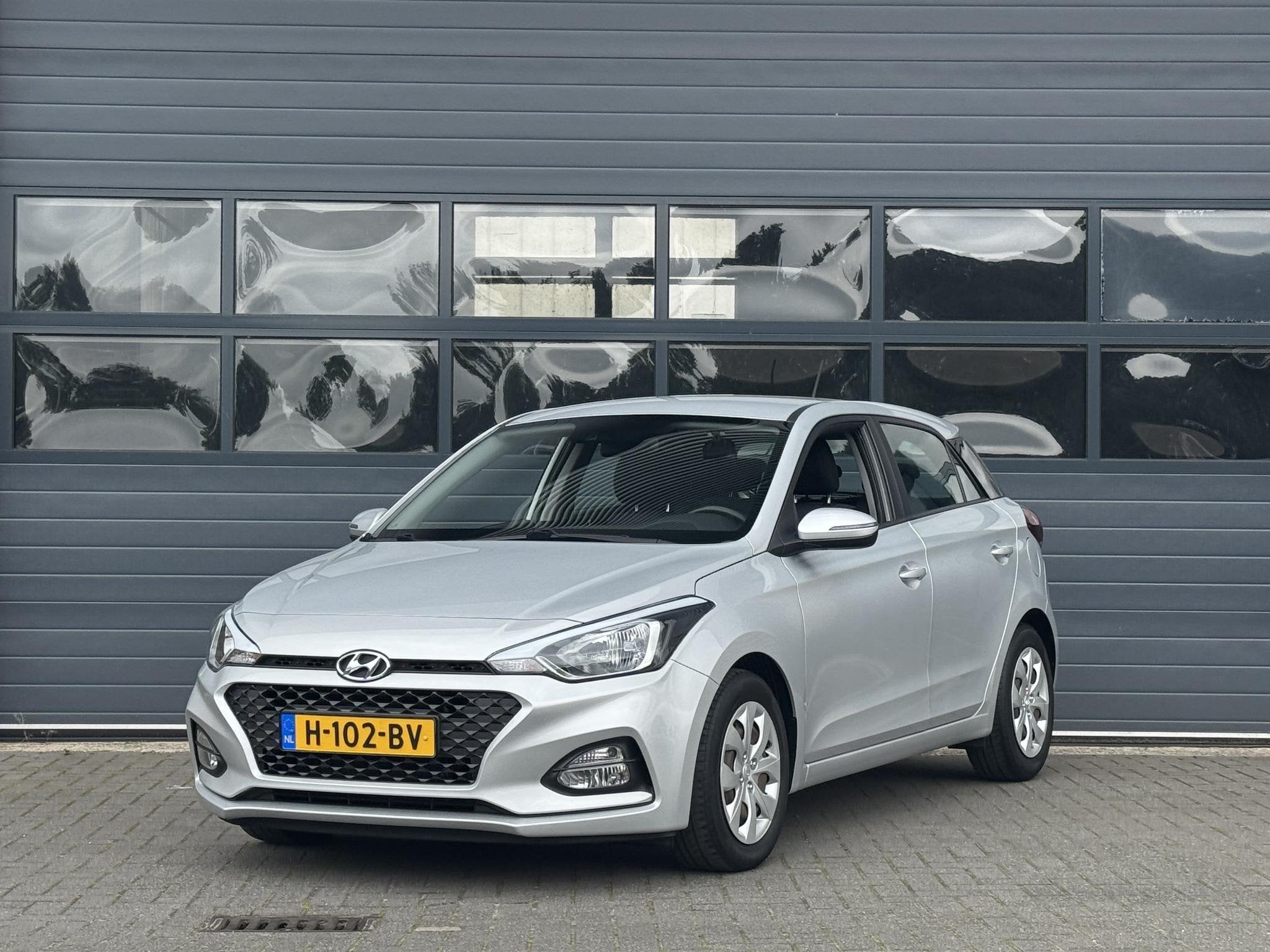 HYUNDAI I20 1.0 T-GDI I-MOTION I TREKHAAK I DEALER ONDERHOUD, Voorwielaandrijving, Met garantie (alle), Origineel Nederlands, Handgeschakeld