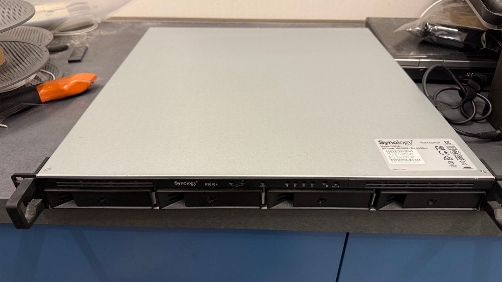 Synology RS818+ 32GB, Ophalen of Verzenden, Zo goed als nieuw