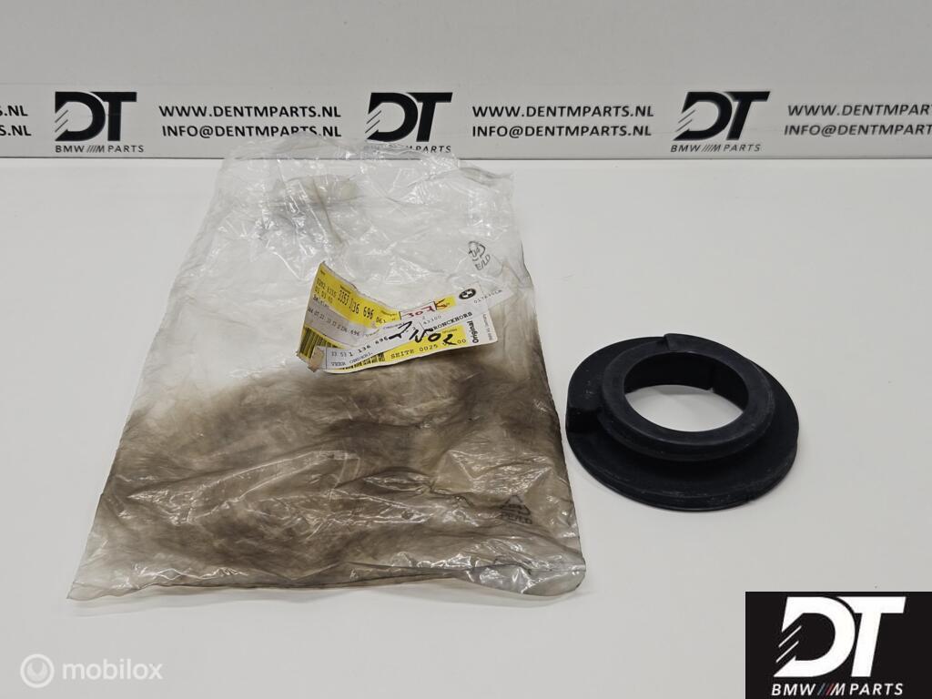 Veerschotelrubber achter BMW E31 33531136696, Nieuw, Ophalen of Verzenden