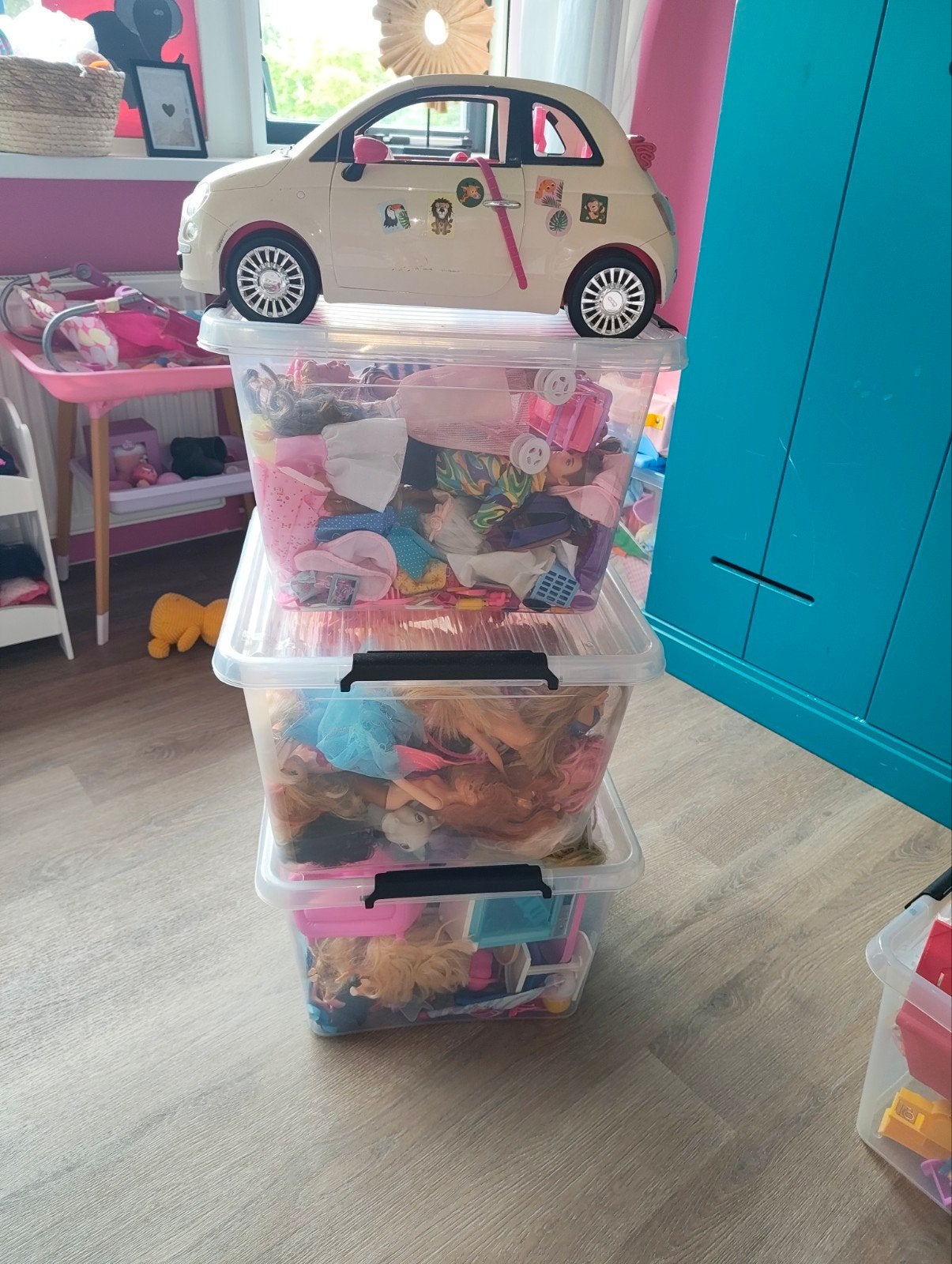 diverse Barbie spullen. Barbie huis van kartoen., Ophalen, Gebruikt, Toebehoren