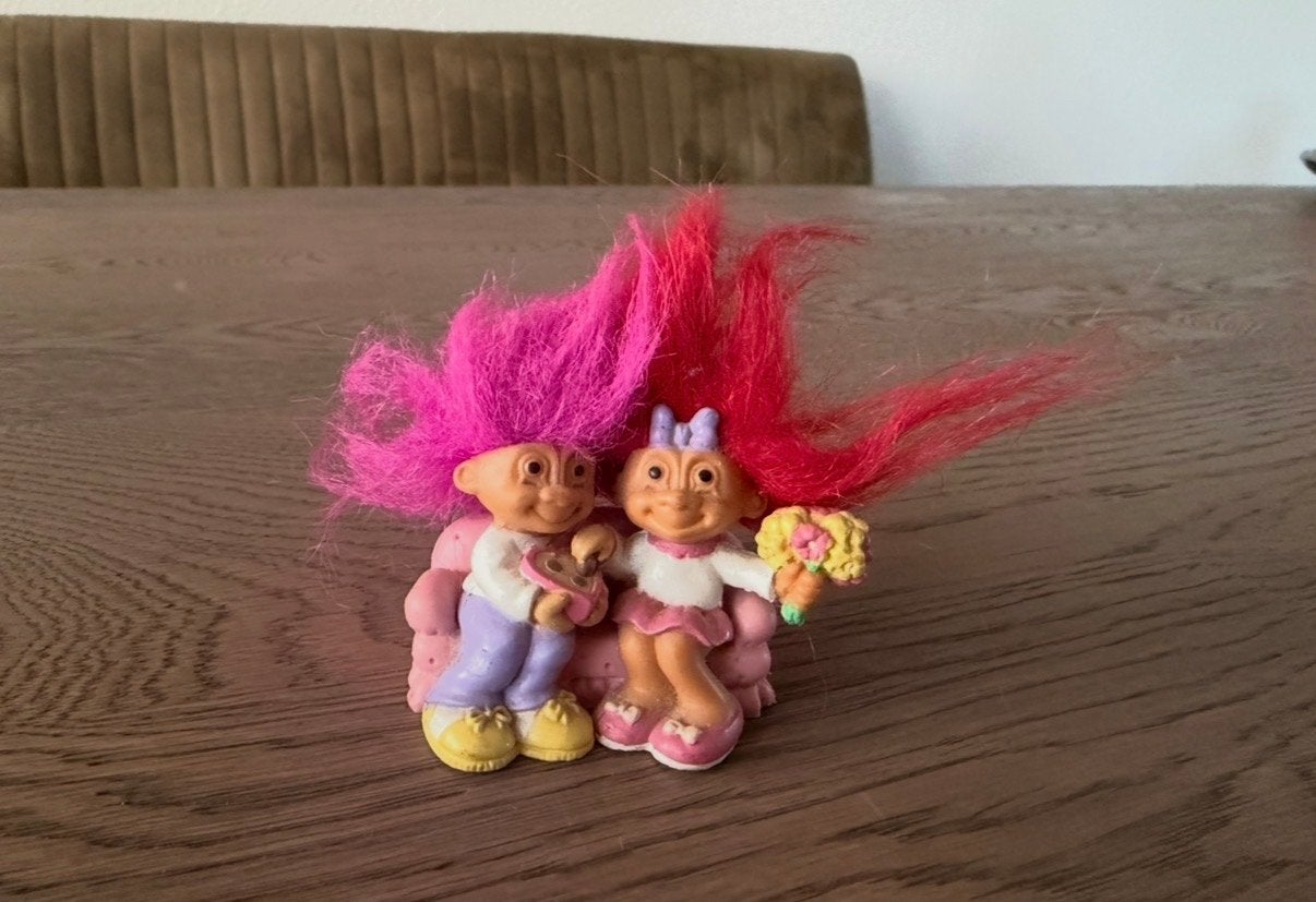 Vintage Troll Poppen op Bankje - Roze Haar, Ophalen of Verzenden, Zo goed als nieuw