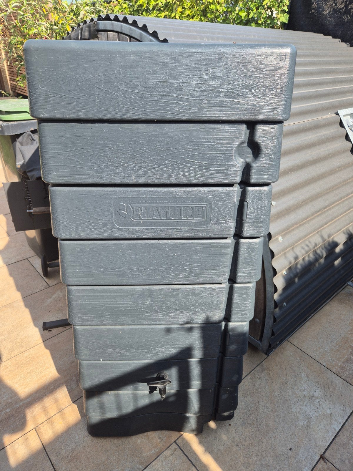 merk Nature regenton 276L met kraantje en vulautomaat, Tuin en Terras, Kunststof, Gebruikt, Met kraantje, 150 liter of meer