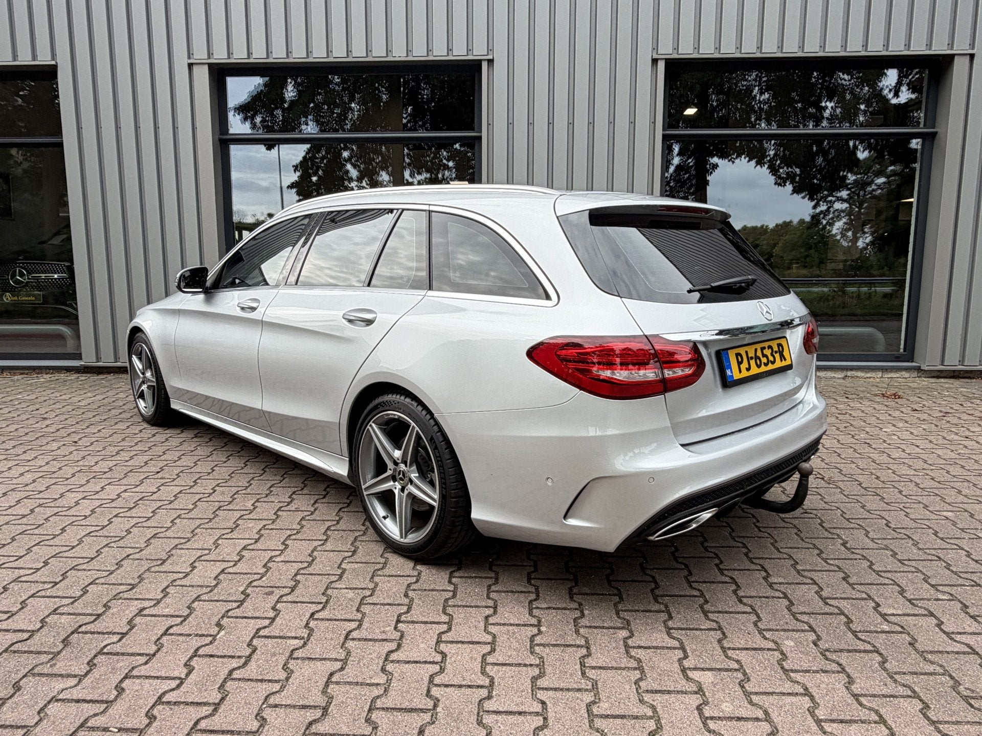 Mercedes-Benz C-Klasse Estate 180 AMG Trekhaak, Led-koplampe, Auto's, Automaat, 12 maanden, Achterwielaandrijving, Automatische klimaatregeling