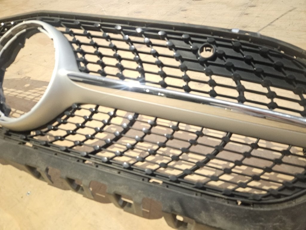 Org Mercedes A-Klasse W177 Diamond Grill  Zilver Chroom, Gebruikt, Voor, Benz, Mercedes-Benz