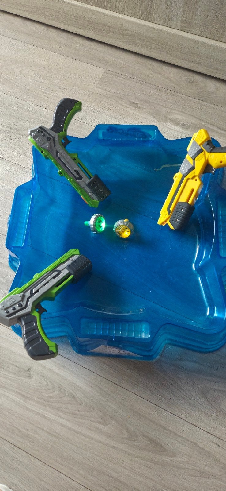 Beyblade Burst set met stadion en 3 launchers, Ophalen, Gebruikt, Jongen of Meisje