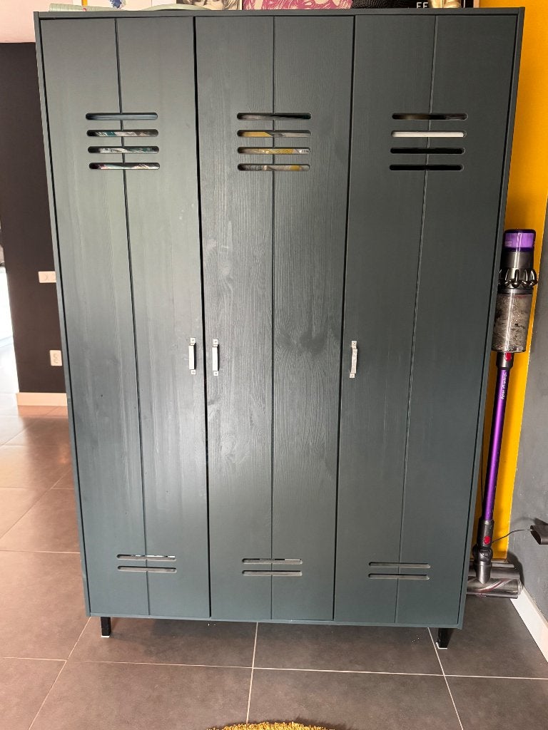 VT Wonen lockerkast 3-deurs grijs, Ophalen, Gebruikt