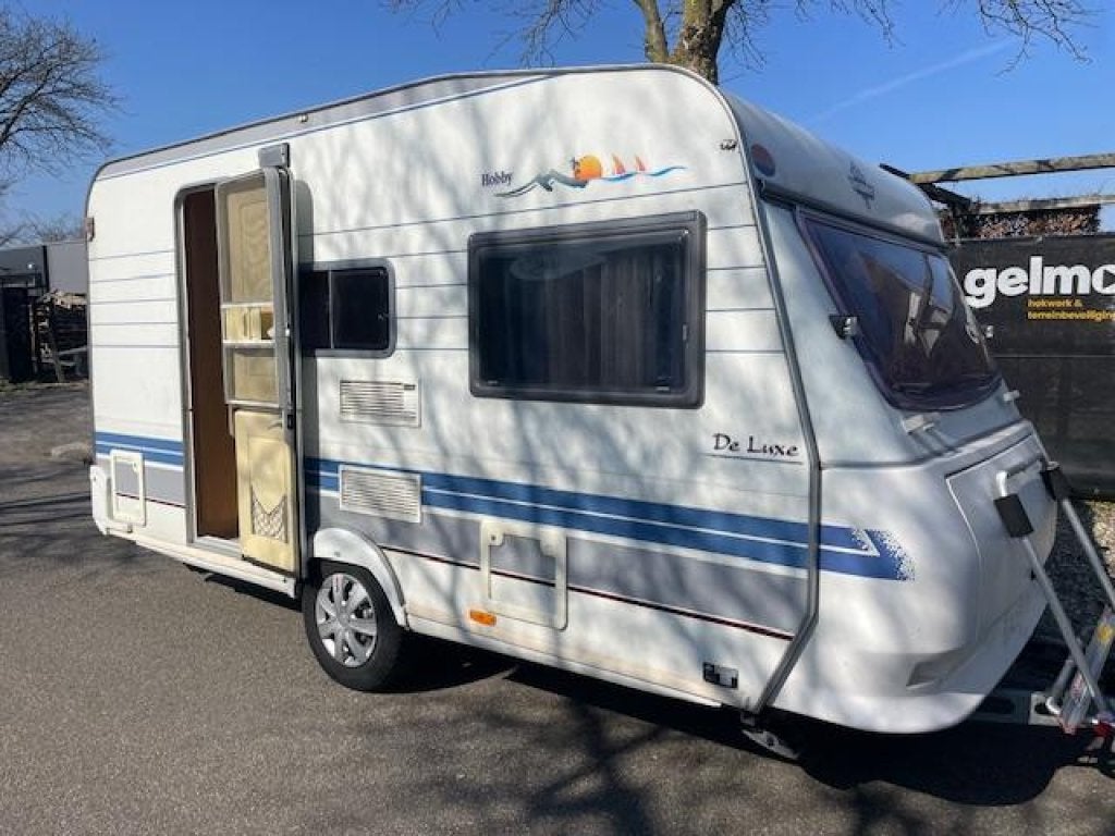 Hobby De Luxe 400 SB 1998; vastbed treinzit tent, Caravans en Kamperen, Caravans, Hobby, Bedrijf, Treinzit, 750 - 1000 kg