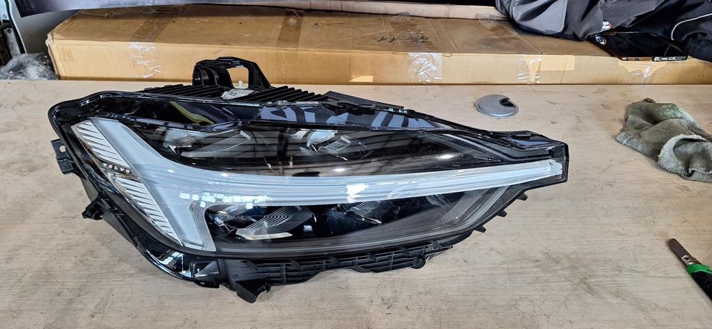 Volvo XC60 koplamp 32396576, Auto-onderdelen, Gebruikt, -, -, Ophalen of Verzenden