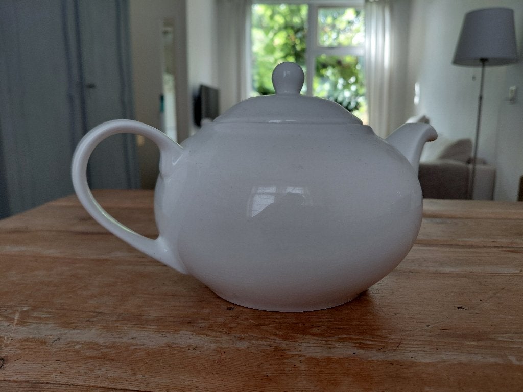 Theepot Dille & Kamille porselein, Huis en Inrichting, Ophalen, Overige merken, Zo goed als nieuw, Porselein