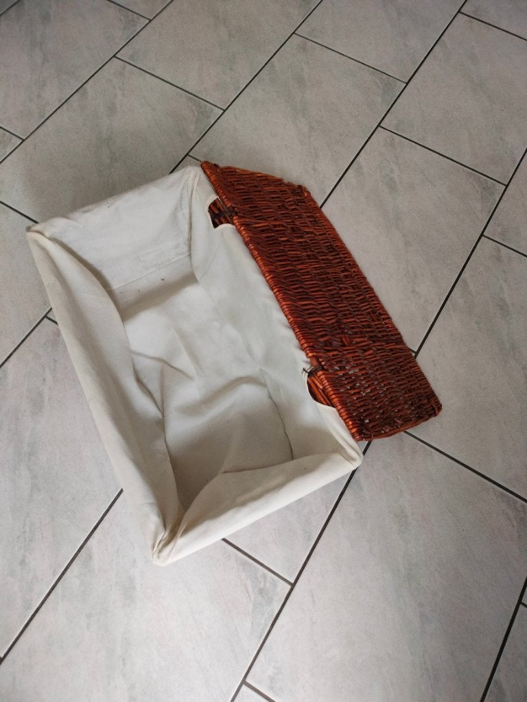 Rieten mand gratis af te halen, Ophalen, Gevlochten, Mand, Zo goed als nieuw
