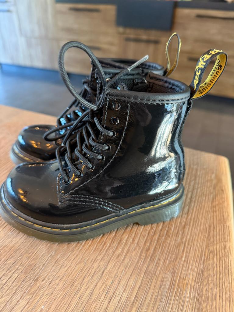 Dr. Martens laarzen zwart maat 23 - Zo goed als nieuw, Kinderen en Baby's, Kinderkleding | Schoenen en Sokken, Ophalen of Verzenden