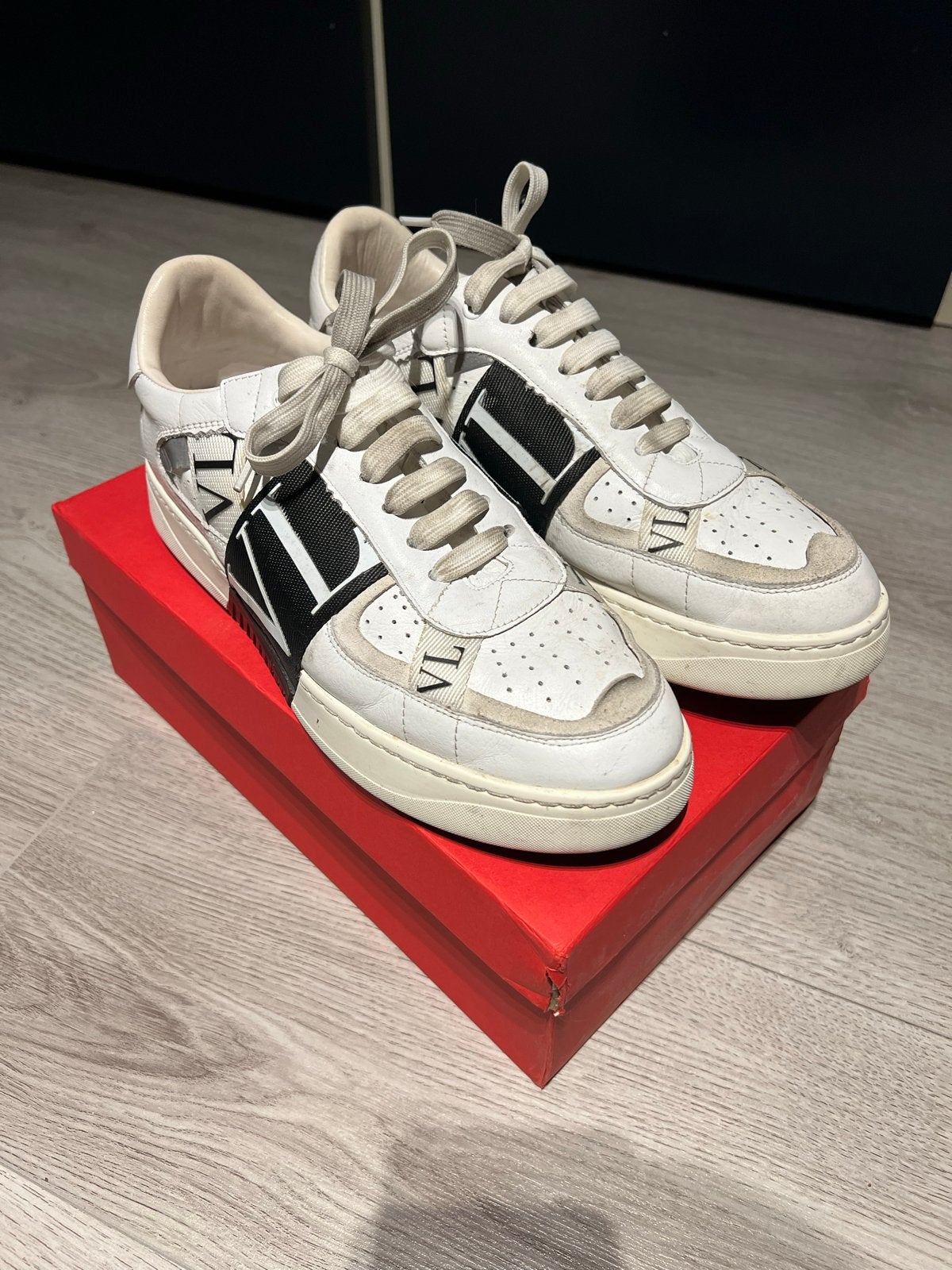 Valentino Garavani Sneakers Maat 45, Ophalen of Verzenden, Gedragen, Wit, Sneakers of Gympen