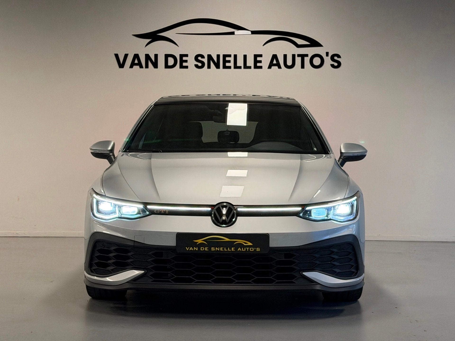 Volkswagen Golf 2.0 TSI GTI CLUBSPORT/PANO/MATRIX/H&K/ALCANT, Gebruikt, Euro 6, 4 cilinders, 1984 cc