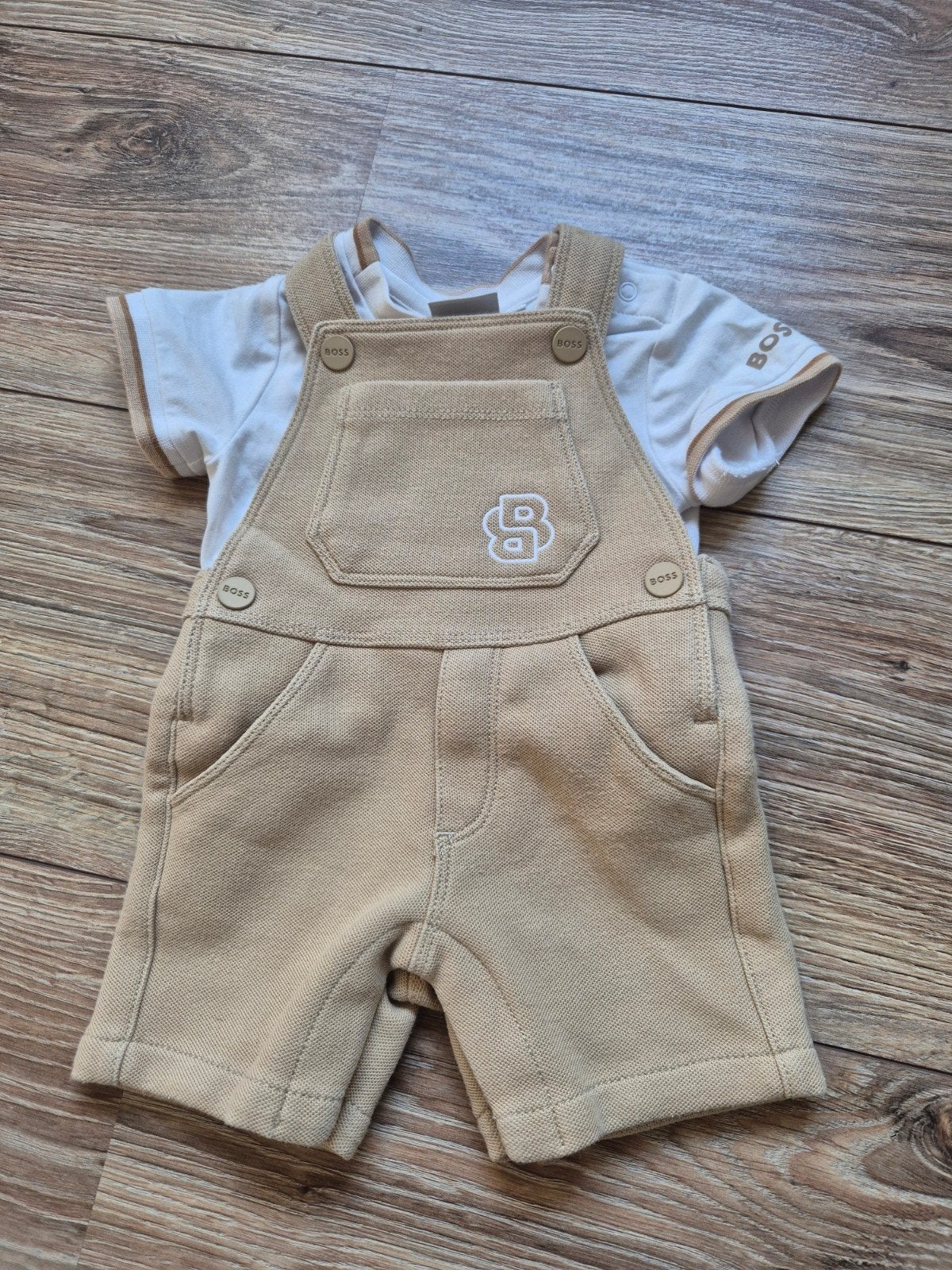 Hugo Boss tuinbroekje maatje 56, Kinderen en Baby's, Broekje, Ophalen of Verzenden, Zo goed als nieuw, Hugo Boss