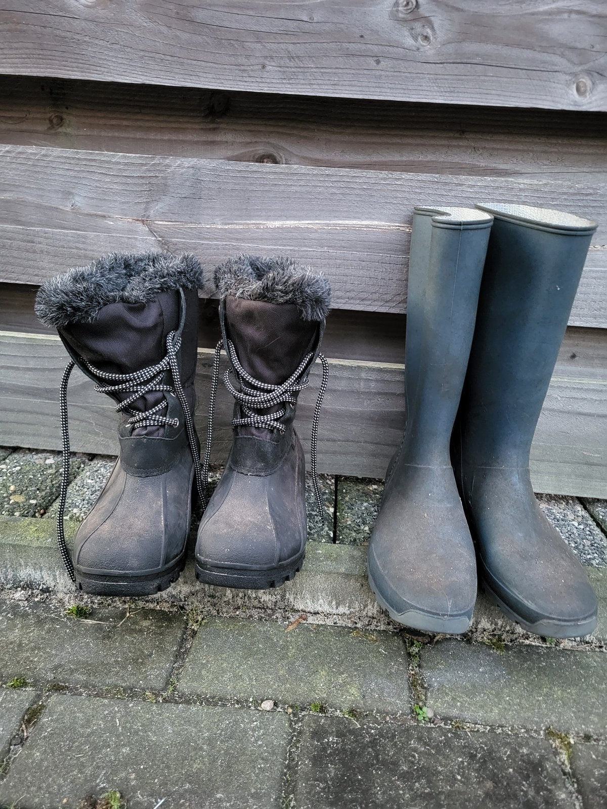 Snowboots/laarzen, Ophalen of Verzenden, Zo goed als nieuw, Zwart, Snowboots