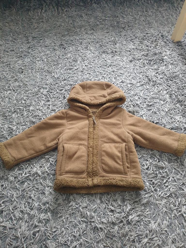 Warme teddy jasje voor baby's - Bruin maat 86 92, Ophalen of Verzenden, Zo goed als nieuw, Onbekend, Jongetje of Meisje
