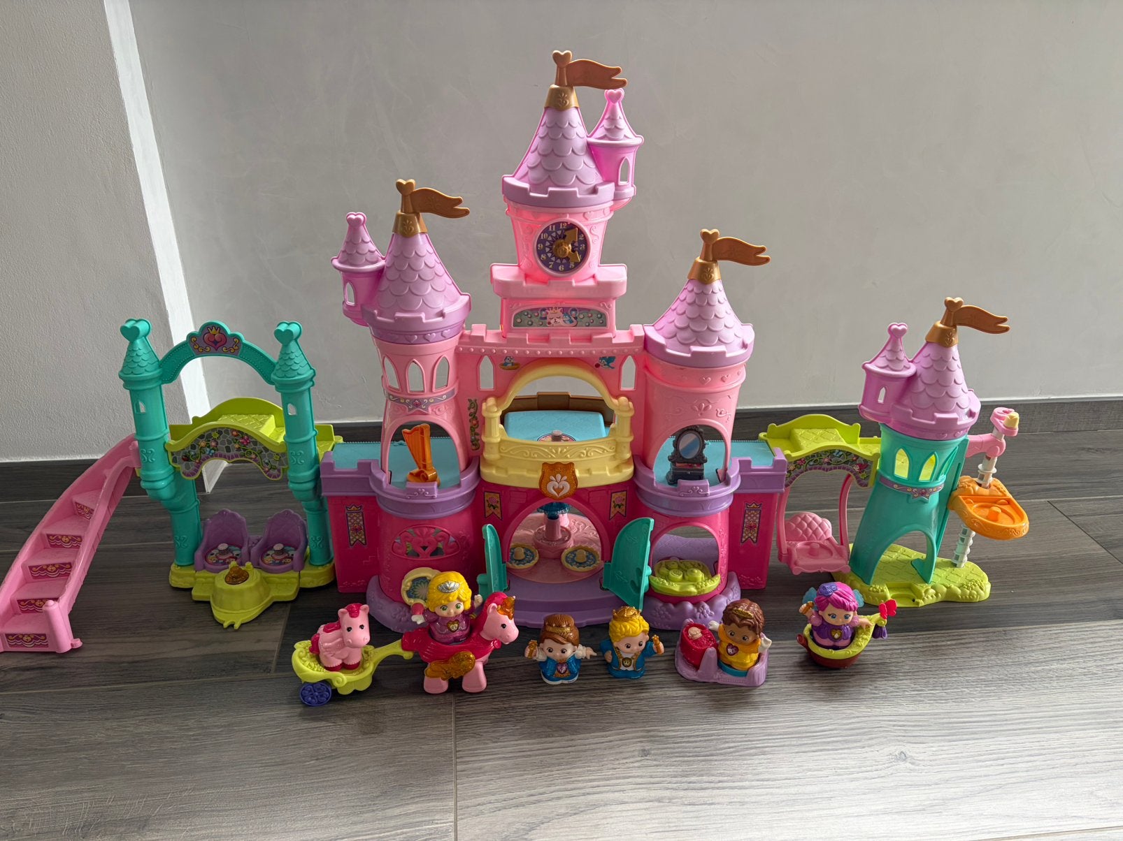 Vtech Prinsessen Kasteel met Poppetjes en Muziek, Ophalen of Verzenden, Zo goed als nieuw, Meisje
