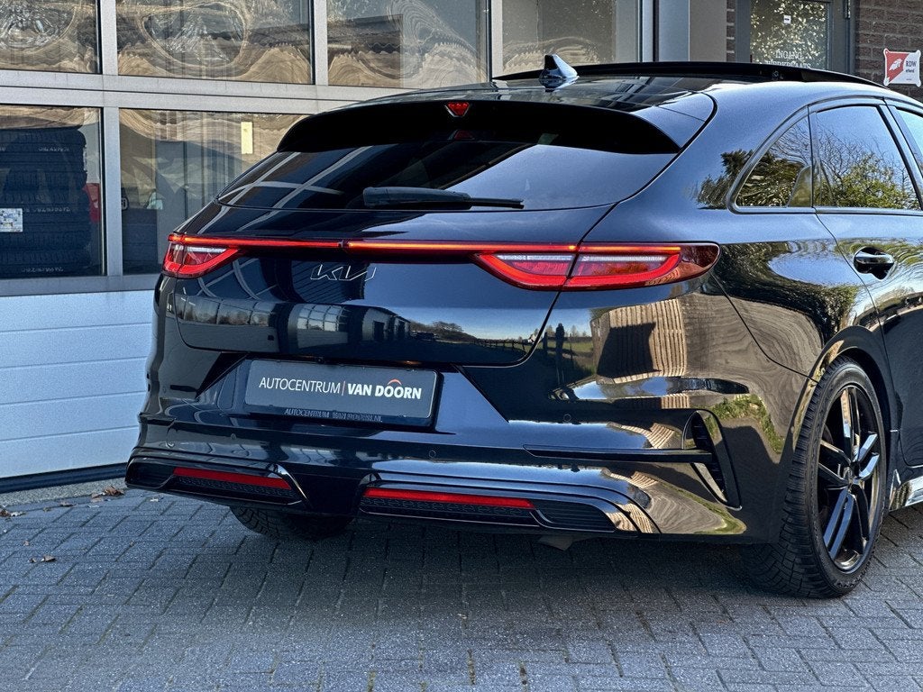 Kia ProCeed 1.5 T-GDi GT-PlusLine | Automaat | Panodak | Bla, 1325 kg, Gebruikt, Euro 6, 4 cilinders
