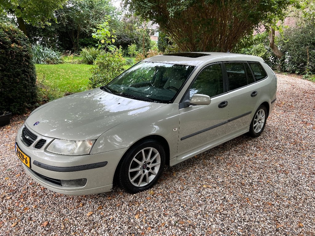Saab 9-3 1.8 T Vector 195pk Hirsch trekhaak dakraam camper, 1998 cc, Beige, 4 cilinders, 1435 kg
