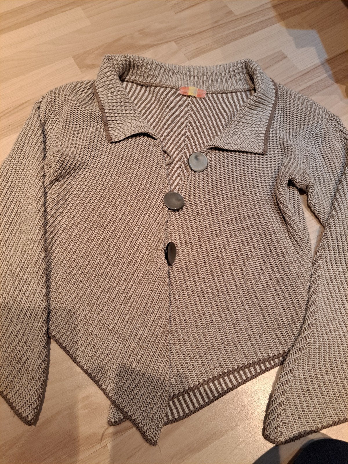 leuke vest, Kinderen en Baby's, Ophalen of Verzenden, Zo goed als nieuw, Meisje, Trui of Vest