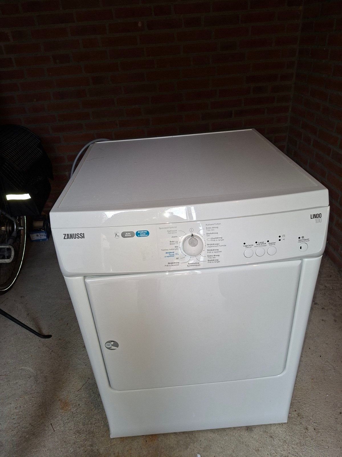 Zanussi Lindo 100 Luchtafvoer Wasdroger 7kg, Ophalen, 6 tot 8 kg, Gebruikt, Luchtafvoer