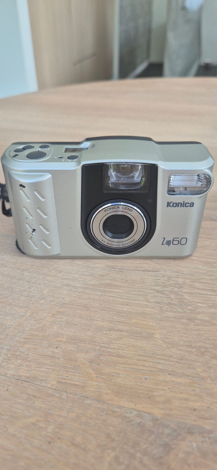 Konica Z-up 60 Compact Camera met hoesje, Ophalen of Verzenden