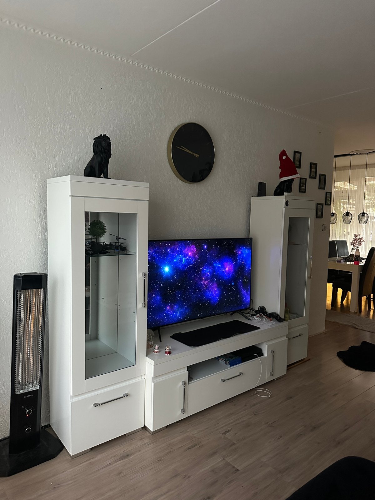 Modern wit tv-meubel met vitrinekasten, Huis en Inrichting, Ophalen, Nieuw