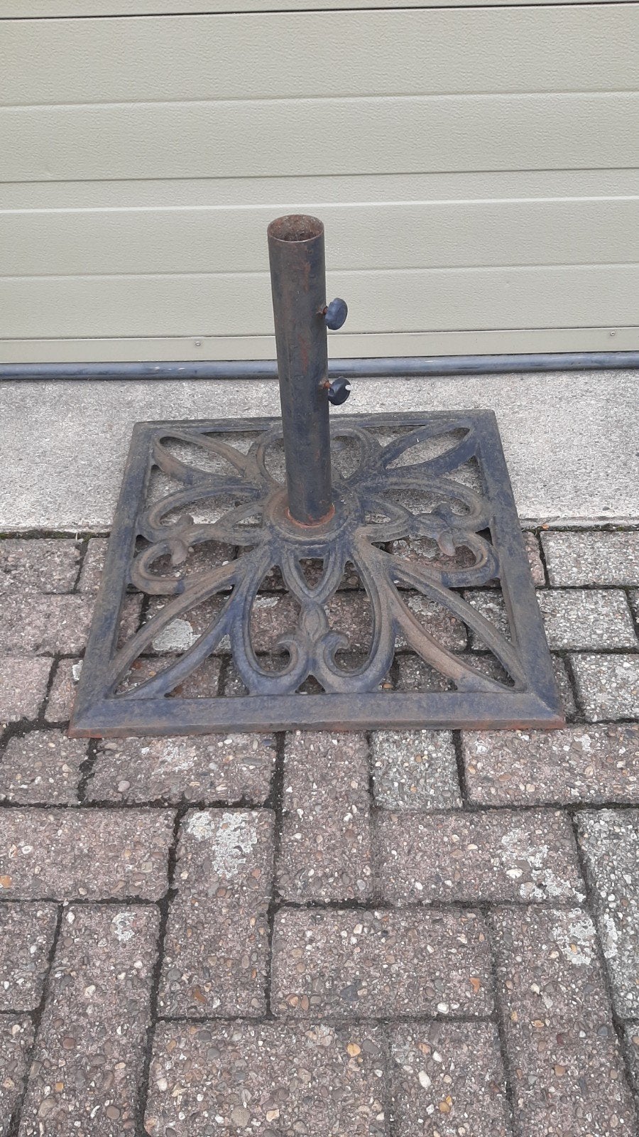 Parasolvoet van gietijzer - Stevige basis voor uw parasol, Tuin en Terras, Ophalen, Gebruikt, Parasolvoet