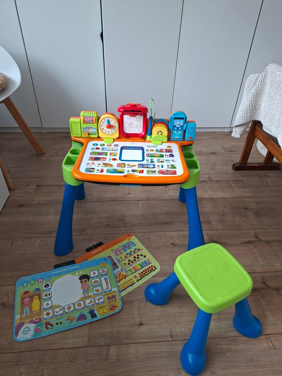 VTech Mijn Magisch Bureau 5-in-1 met krukje, Ophalen, Gebruikt, Knutselen, Met licht
