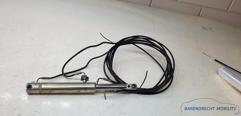 BMW E46 3 serie cabriolet cabrio hoofdcilinder right main li