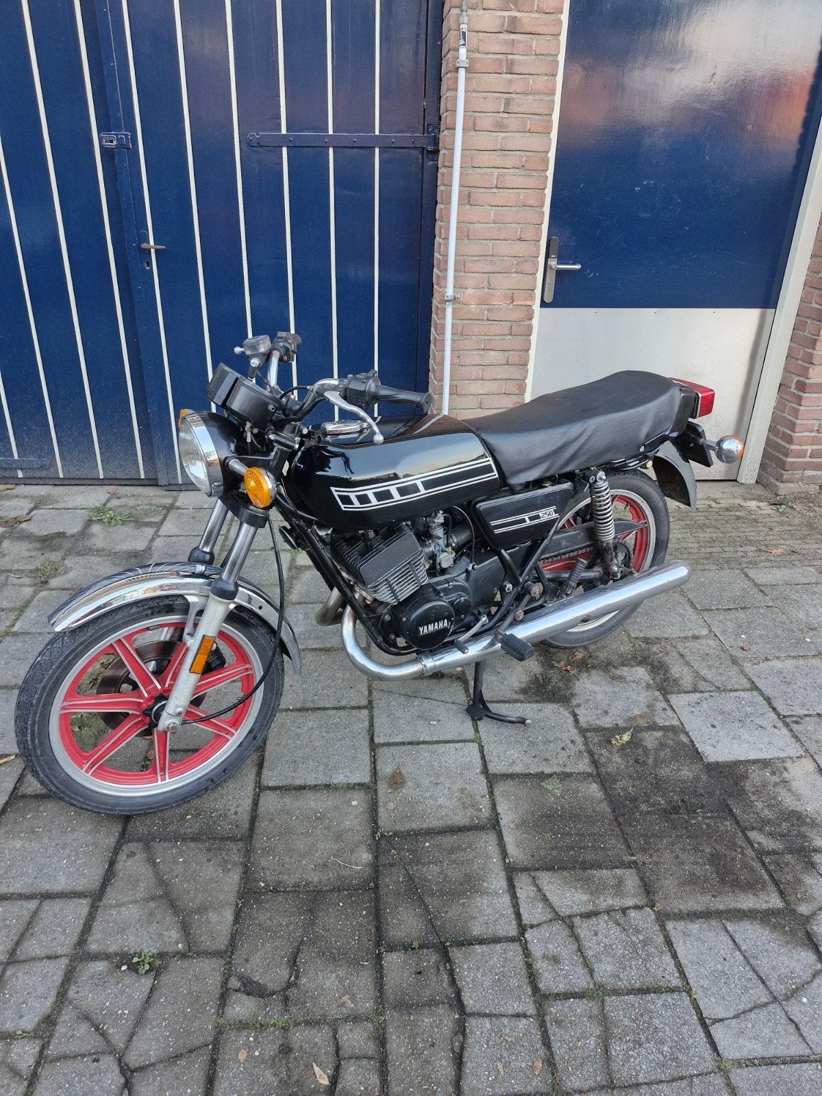 yamaha rd250, Motoren
