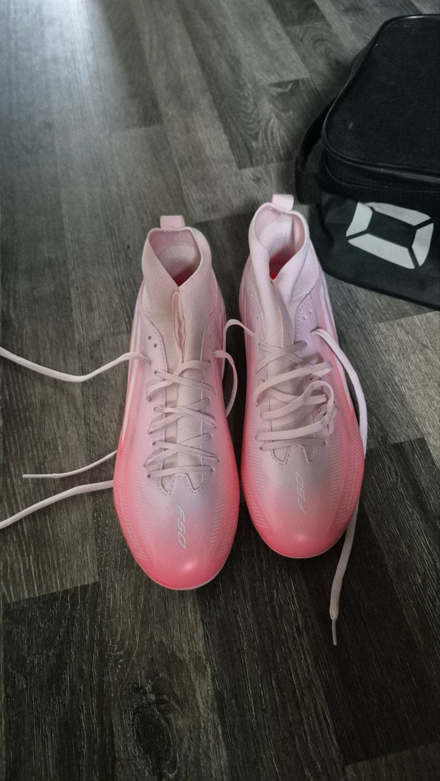 Nieuwe adidas voetbalschoenen maat 38.5 met Stanno tasje, Ophalen of Verzenden, Nieuw, Schoenen