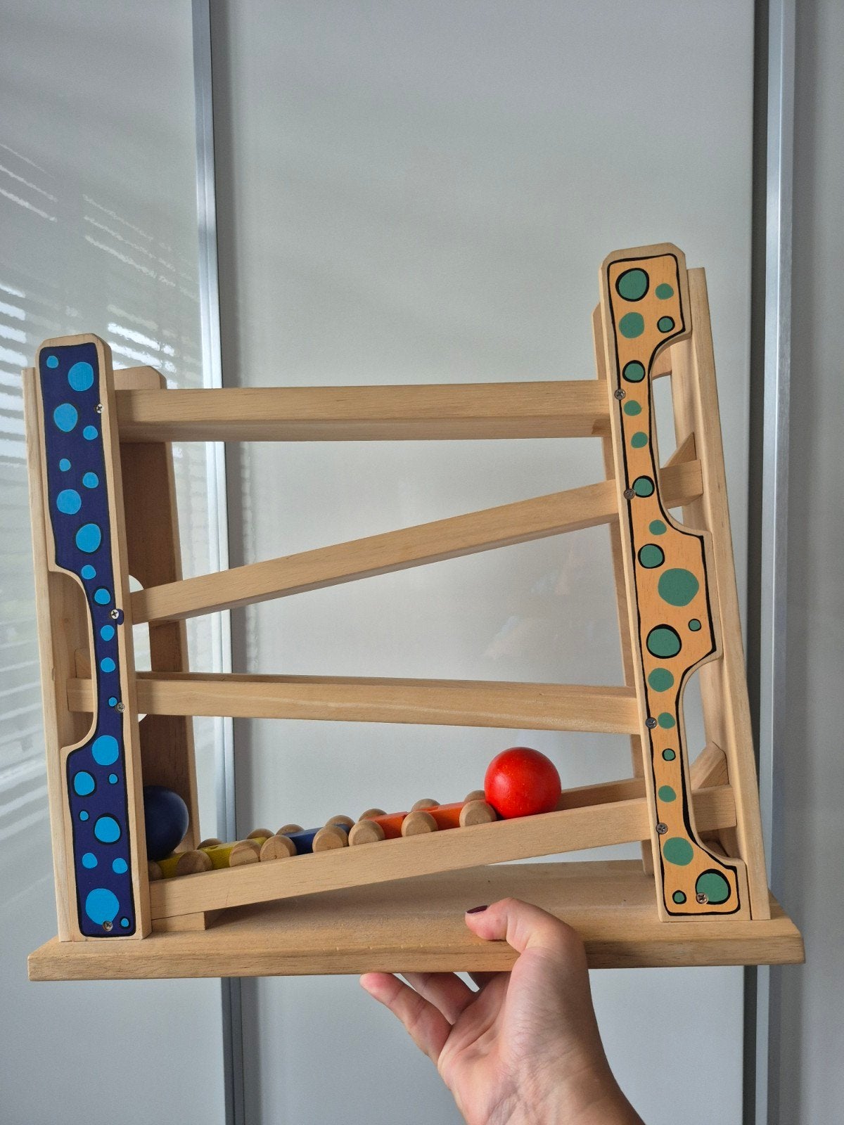 Houten auto/kogel/knikkerbaan met 3 auto's en 2 ballen, Ophalen of Verzenden, Jongen of Meisje