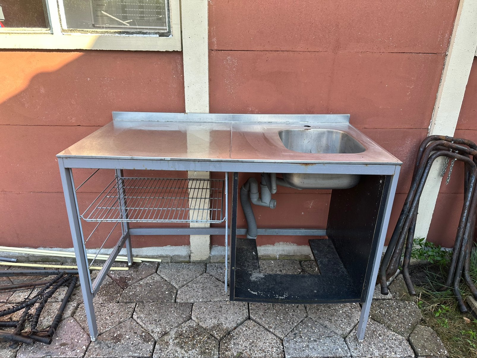 Buitenkeuken, Ophalen, Gebruikt, Houtskool, Vrijstaand