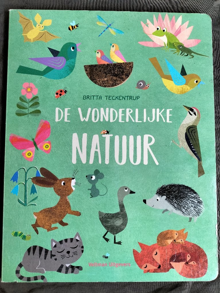 Britta Teckentrup - De wonderlijke natuur / flapjesboek, Ophalen of Verzenden, Zo goed als nieuw, Britta Teckentrup, Uitklap-, Voel- of Ontdekboek
