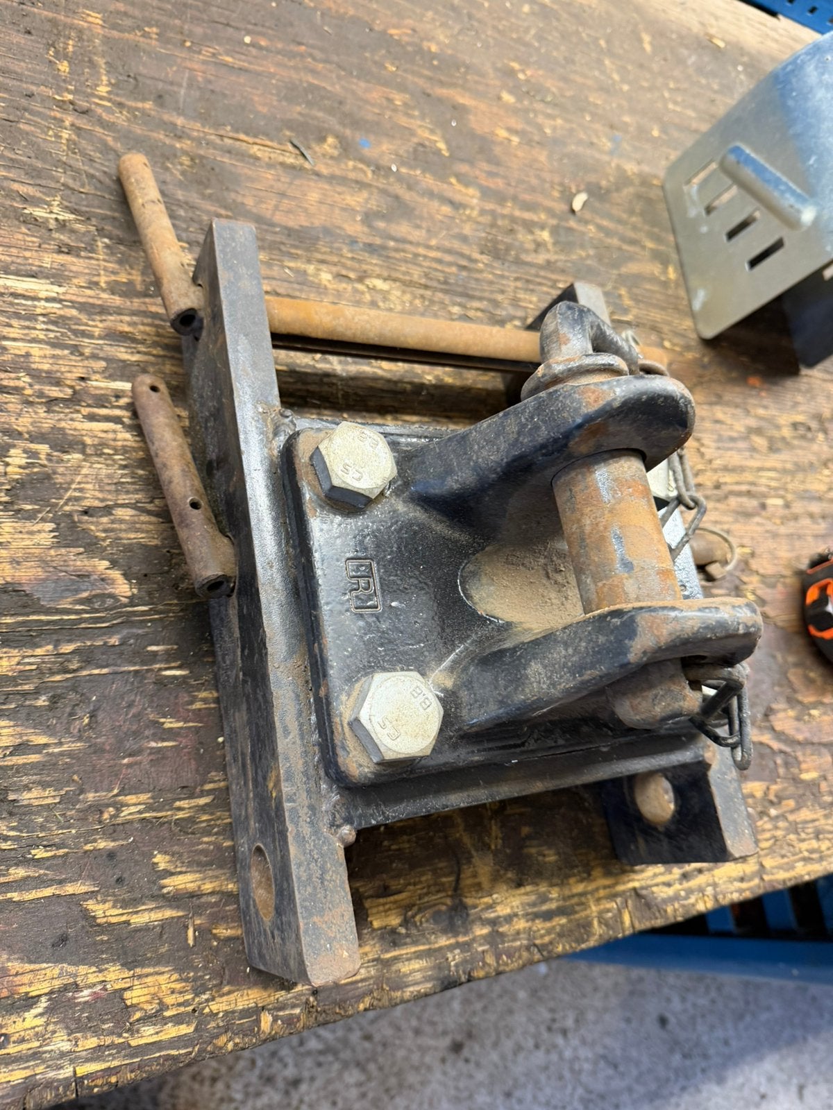 Trekhaak Ford 5610,6610,6710,7610,7710,7810,8210, Ophalen, Nieuw