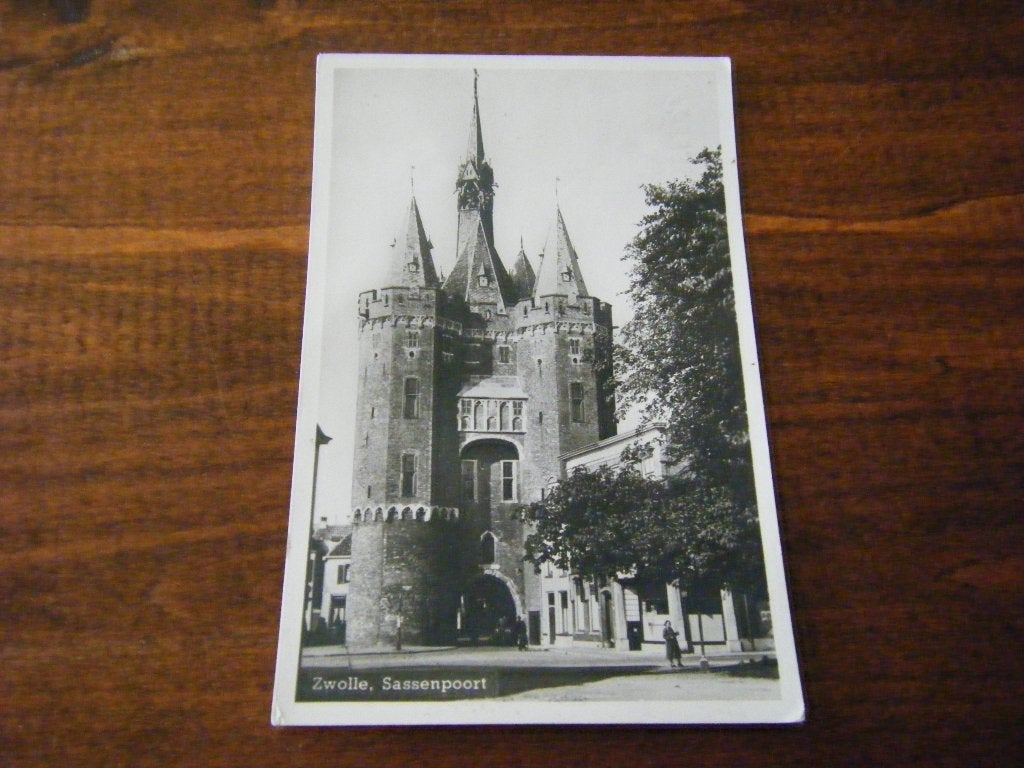 S40 - Zwolle - Sassenpoort - 1951 - Mooi/Oud, Ophalen of Verzenden, 1940 tot 1960, Overijssel
