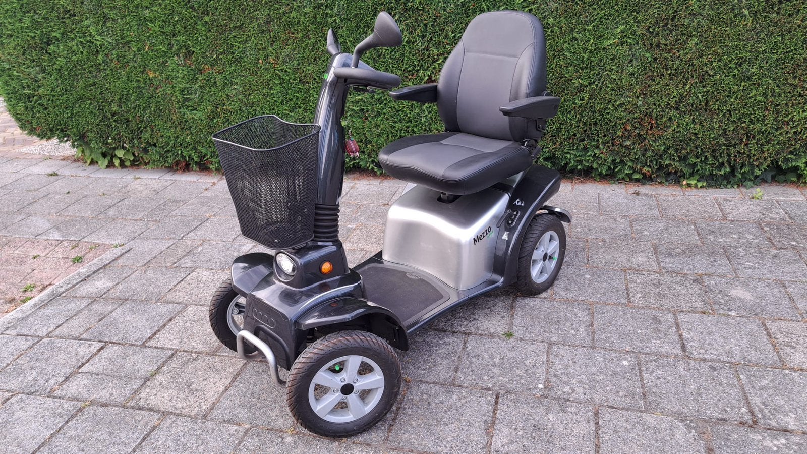 Scootmobiel Mezzo 4 - 119km gereden, Diversen, Ophalen, Zo goed als nieuw, 36 t/m 45 km, 11 t/m 15 km/u