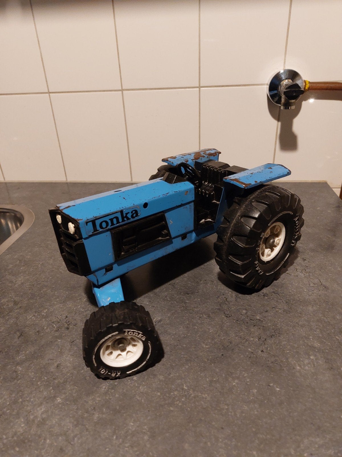 Vintage Tonka Tractor - Blauw Metalen Speelgoedvoertuig, Ophalen of Verzenden, Gebruikt