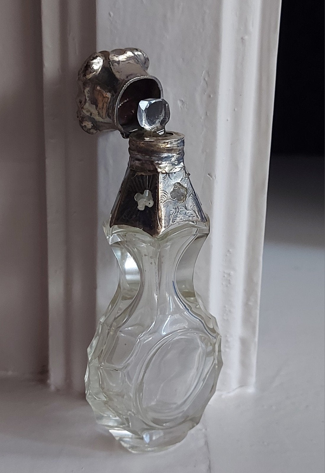 Antiek parfumflesje met zilveren dop - Goede staat, Ophalen of Verzenden