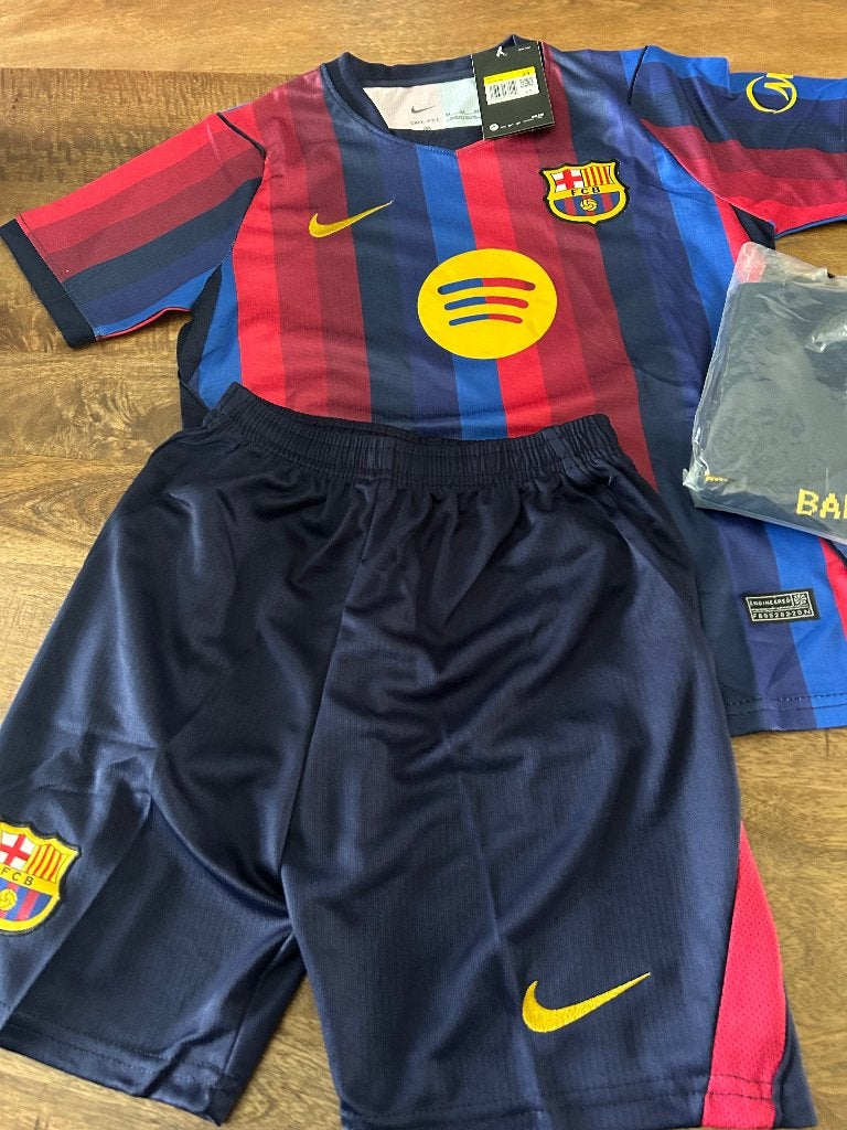 Voetbal tenu kids  Barcelona 2026/27, Maat XS of kleiner, Ophalen of Verzenden, Nieuw, Set