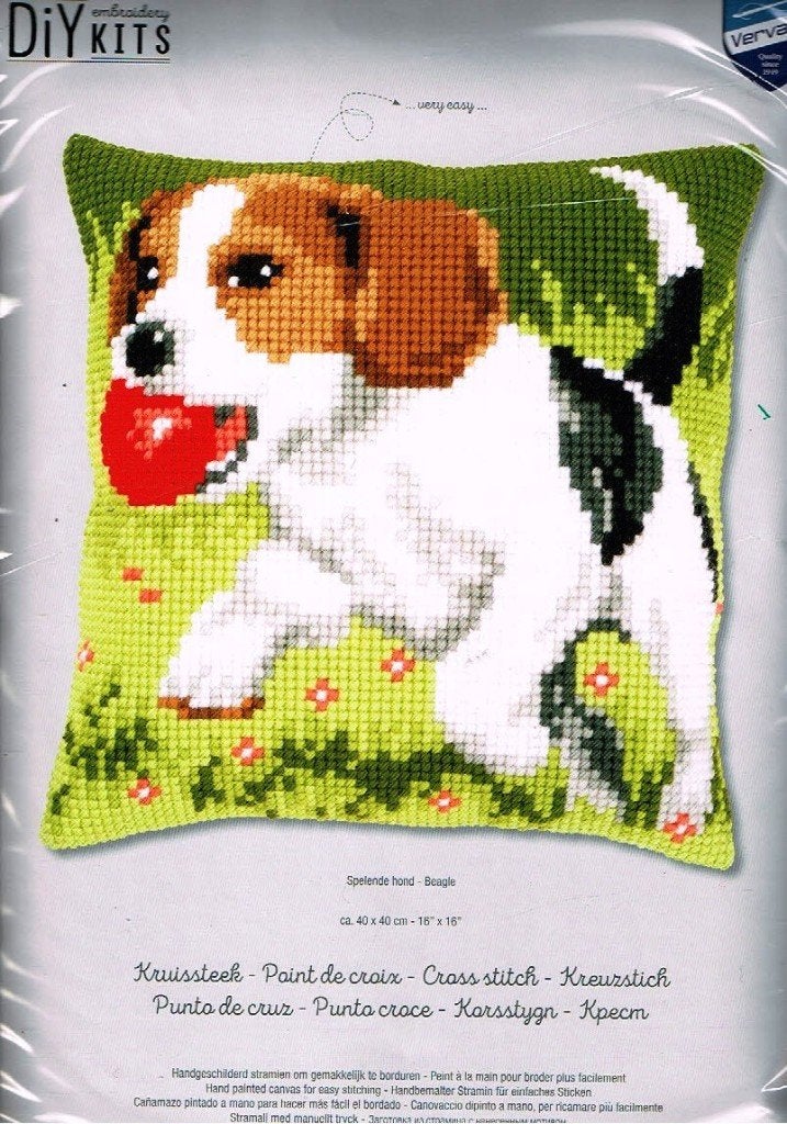 Cado vervaco borduurpakket kussen BEAGLE met BAL, Hobby en Vrije tijd, Borduren en Borduurmachines, Ophalen of Verzenden, Nieuw