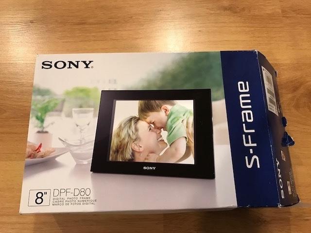 Digitale fotolijst/frame Sony LCD Digital 8 inch DPF-D-80, Ophalen of Verzenden, Zo goed als nieuw, Minder dan 1 GB, Afstandsbediening