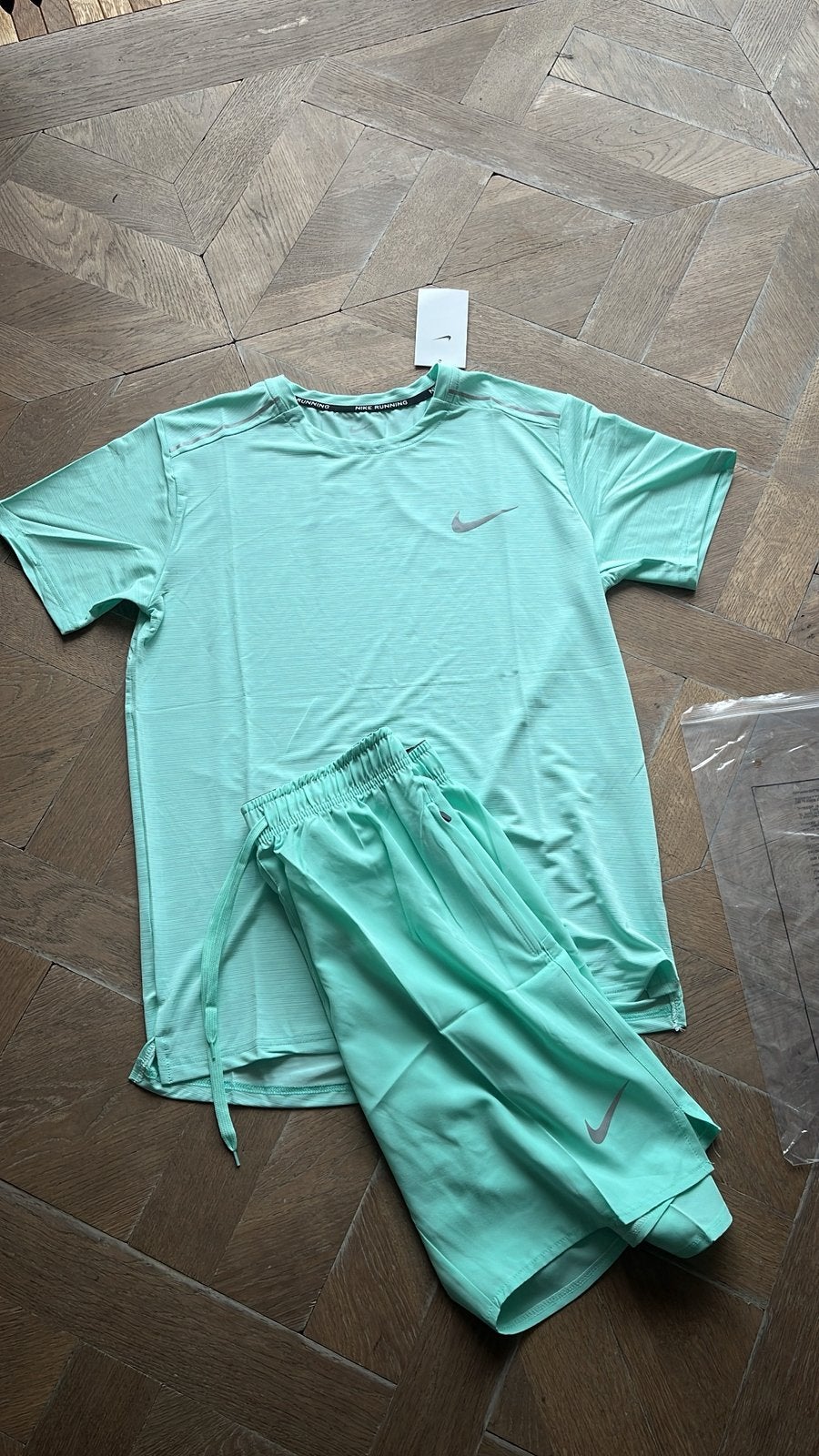 Nike Miller Set Turquoise Maat M (valt als S), Kleding | Heren, Sportkleding, Nieuw, Hardlopen of Fietsen, Maat 46 (S) of kleiner