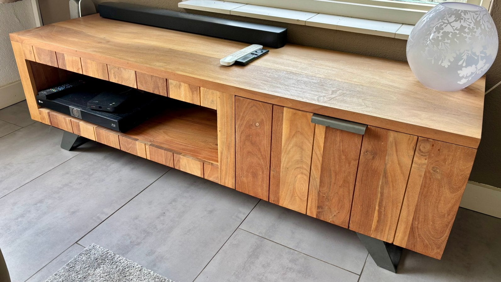 Mooie zware TV kast, Ophalen, 150 tot 200 cm, Zo goed als nieuw, Minder dan 100 cm