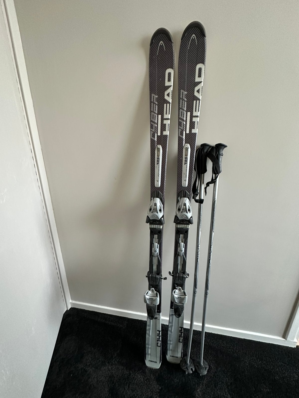 HEAD cyber carbon ski’s 156cm met stokken, Ophalen, 140 tot 160 cm, Gebruikt, Skiën