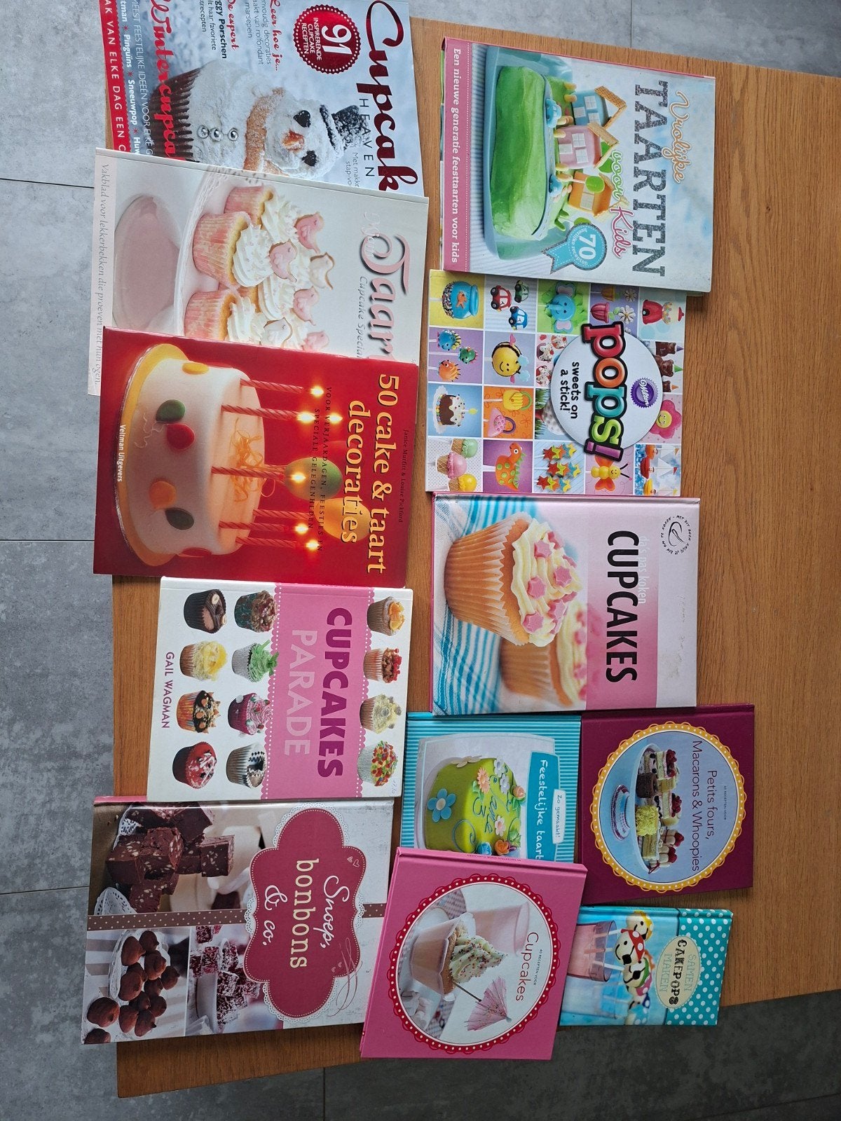 Grote collectie bakboeken: cupcakes, taarten, snoep en meer, Diverse auteurs, Overige gebieden, Ophalen, Taart, Gebak en Desserts