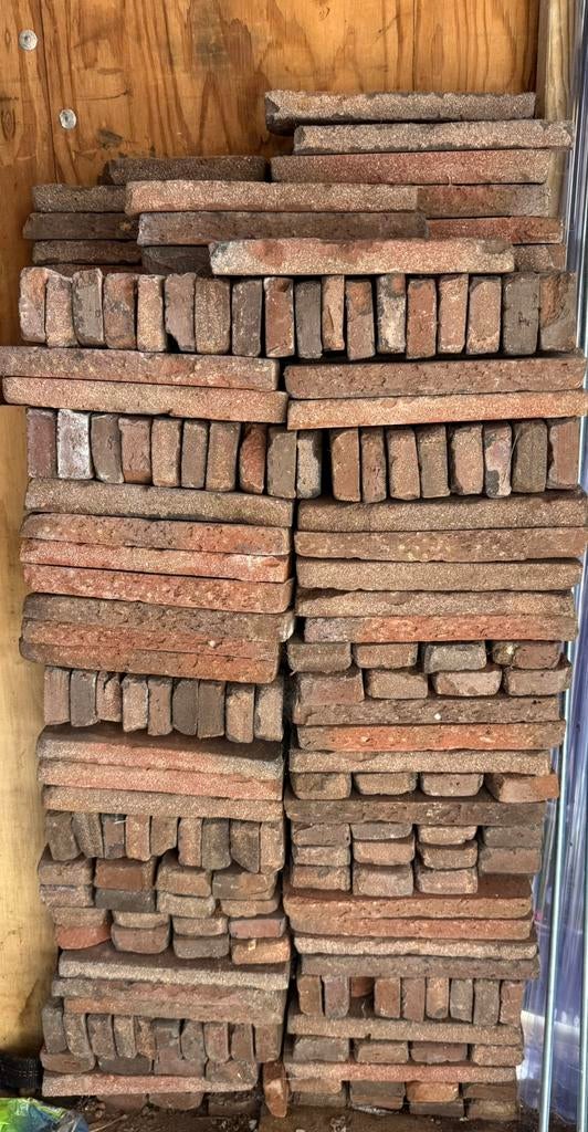 Gezaagde metsel stenen rest 270 st, Doe-het-zelf en Verbouw, Metselstenen, Ophalen, Zo goed als nieuw, Bakstenen