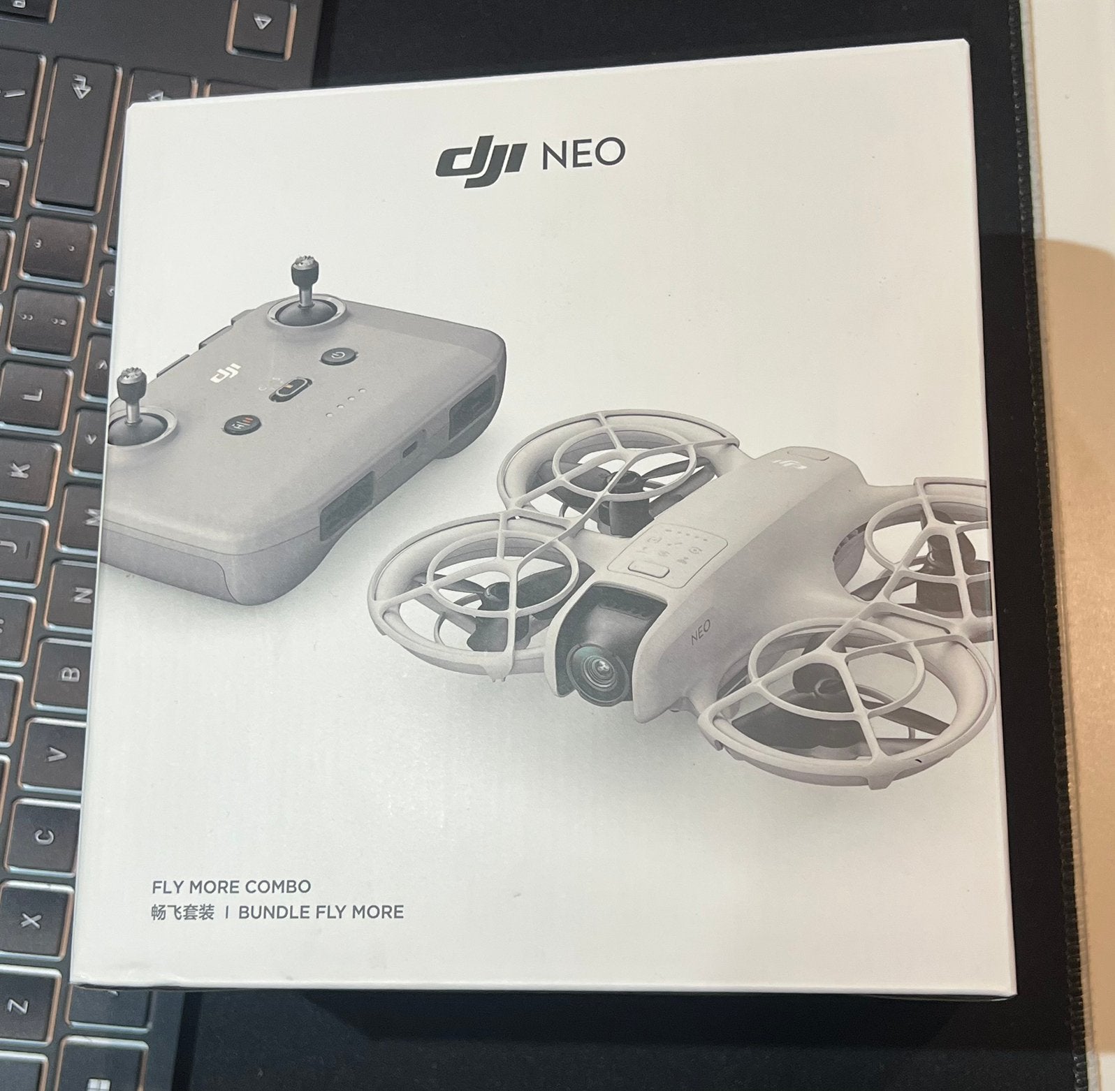 Gloednieuwe DJI Neo Fly More Combo + €90,- aan Extra's!, Cameradrone, Extra accu('s), Nieuw, DJI