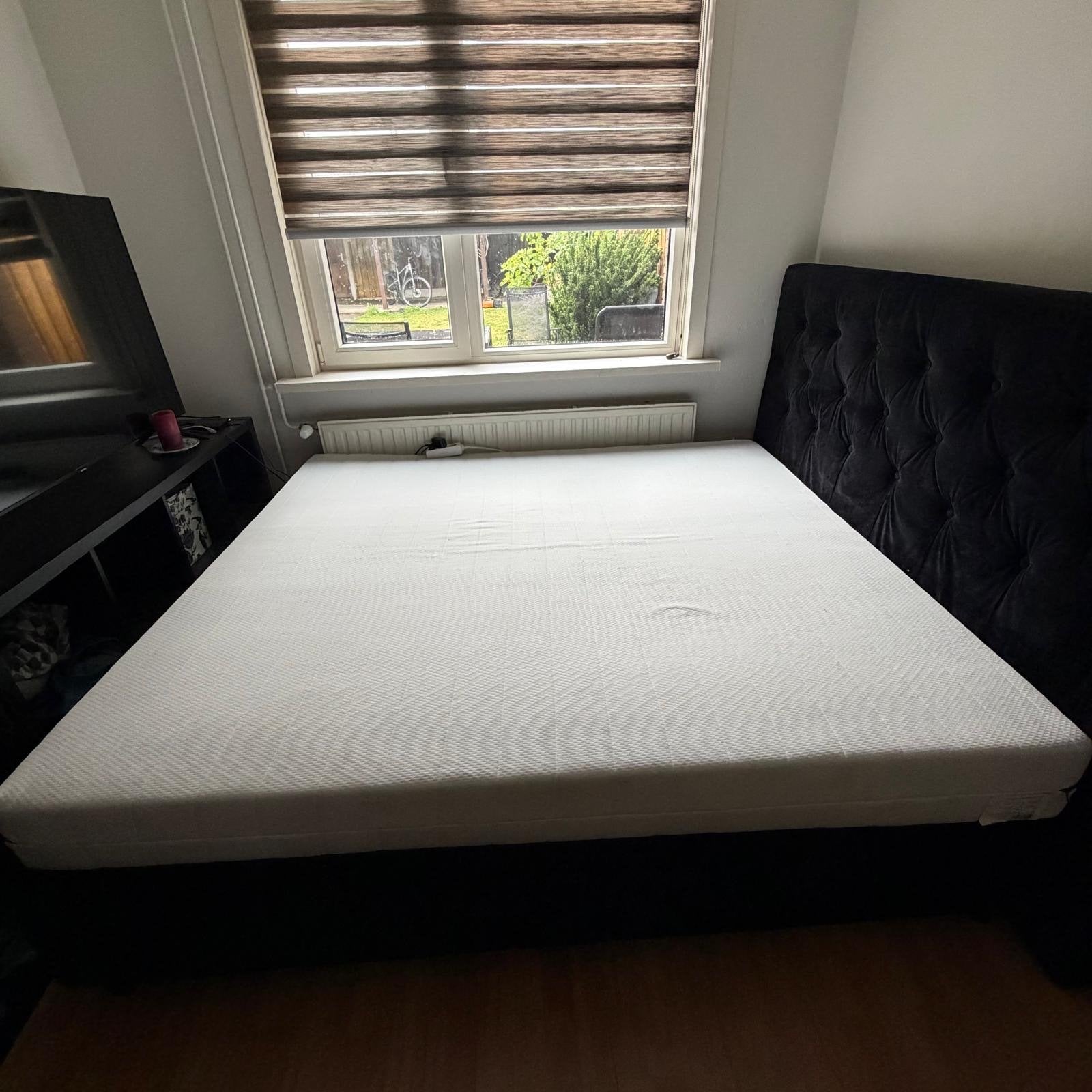 Tweepersoons boxspring 180x200 cm met matras, Ophalen, Gebruikt, Zwart, Tweepersoons